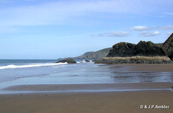 Tresaith 9